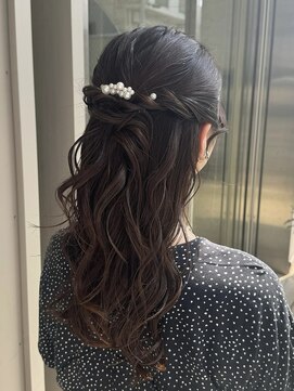 ヴィサージュプラス(VISAGE plus) ハーフアップ