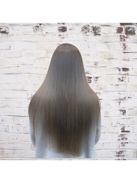 ニキータ(NIKITA) 【うる艶魅惑のロングヘア】さらさら艶々アッシュブラウン