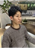 大人メンズビジネスヘアスパイキーショート短髪黒髪パーマ