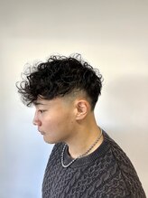 イッヒ 茅ヶ崎(IHHI) スペインカール/テーパーフェード/ツーブロパーマ