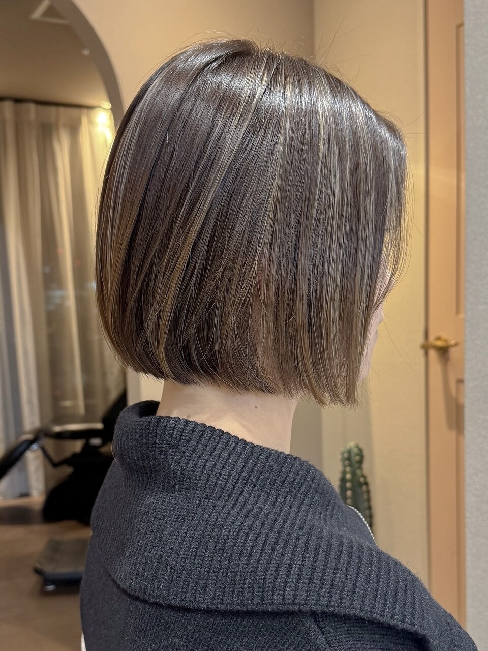 艶ボブ/ピンクベージュ/表参道/原宿/女性美容師