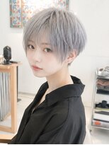 デイズ(days)&nbsp;ホワイトラベンダーカラー/刈り上げ前下がりショートボブ