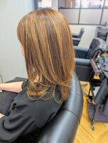 アール ヘアーアンドメイク Nouveau厚木店(R Hair&Make) 脱白髪染めハイライト