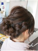 編み込みシニヨン