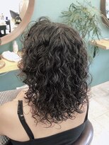 ベラ(Bella)&nbsp;くせ毛風スパイラルパーマ