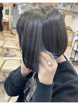 プラグ(Plug) 個性派イヤリングカラーケアブリーチボブスタイルダークアッシュ