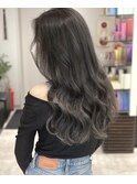 落ち着いた暗さに透明感を出した極細ハイライト