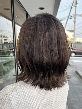 ルミエール(Lumiere) 大人可愛いくびれミディ