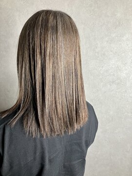 アベニールデッサン(Avenir dessin) 脱白髪染めカラー