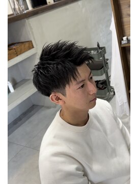 ダンク(DANK) アップバングショート/フェードカット/眉カット