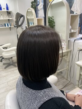 アルターシェリー(aL-ter che'rie) ボブスタイル[イメチェン/ハッシュカット/フルバング]