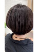 インナーカラー×ショートボブ/丸みシルエット/ハンサムショート