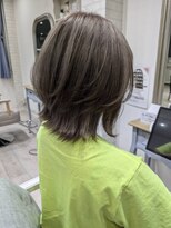 ガーデン バイ イル(GARDEN by illu Co.Ltd)&nbsp;ダメージレスにシルバーベージュ×くびれヘア◇