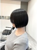 顔まわりレイヤー／切りっぱなしボブ