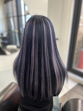 ラビス(Lovis) 黒髪カタログ/ボブルフ/ネビージュ/小顔に見せるヘア/ワンレン