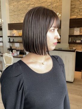 ティディ(Tidi) ミニボブ/ショートボブ/丸みショートボブ/モカブラウン/豊中庄内