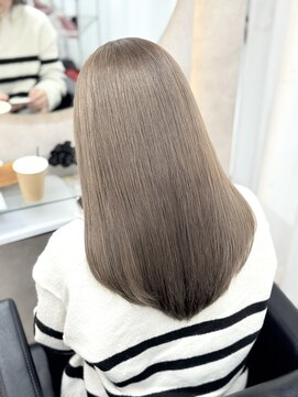 ルノン シェリー(LUNON cheliy) 黒髪クラゲヘアーオリーブグレー小顔ココアベージュ