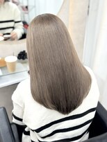 ルノン シェリー(LUNON cheliy) 黒髪クラゲヘアーオリーブグレー小顔ココアベージュ