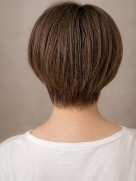 カバーヘア ブリス 志木南口駅前店(COVER HAIR bliss) ミルクティーベージュ大人可愛い小顔丸みショートW志木10代20代