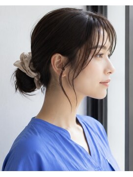 エルムバイエント(elm by emt) 忙しい時はまとめるだけ！小顔レイヤーでおくれ毛を作る♪