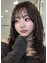 ベル 新宿(Belle)&nbsp;大人ヘア　レイヤーカット　ミントベージュ　韓国ヘア　新宿