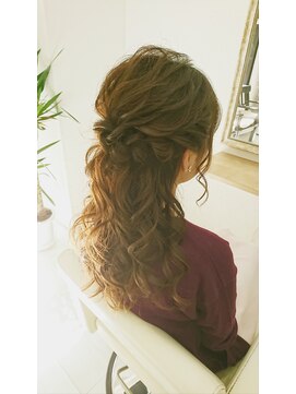 ミグ バイ クオーレ(mig by CUORE) ねじりハーフアップ