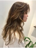 ハイライト ベージュカラー ニュアンスパーマ 顔周りレイヤー