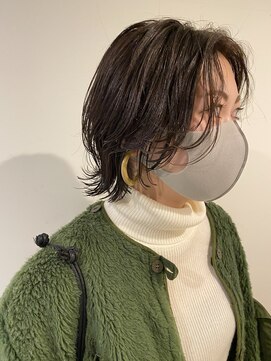 エル(EL by green) [ＡＫＩＫＯ]グレージュ×ショート外ハネレイヤー