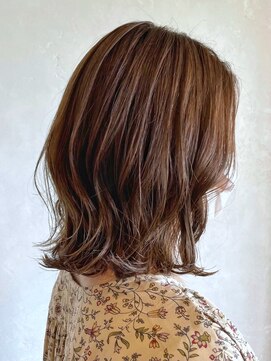 ベルビアンカ(Belle BIANCA) Belle BIANCA くびれミディアム/ハイライトカラー by TOMOE