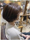 ショートボブ 大人かわいいヘア ボブ 小顔 時短  簡単 ベージュ