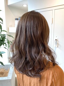 ジーナ 銀座(Zina) かきあげロング/マロンベージュ/逆三角/髪質改善【Zina銀座】