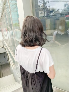 ワルム(warme) オリーブグレージュカラー