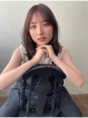 ふわっと動くミディアムレイヤー 透明感 愛されセミディ 小顔