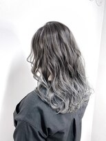 エーアイ 千石 巣鴨 白山店(Ai HAIR)&nbsp;グラデーションシルバー　【ダブルカラー】