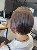 インナーカラーチェリーピンクハイトーンくびれショートボブ