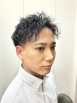 ヘアーアンドグルーミング ヨシザワインク(HAIR&GROOMING YOSHIZAWA Inc.) メンズツーブロック理容室ツイストスパイラルアップバング黒髪