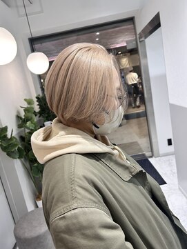 サロウィンフレンテ 新宿三丁目(SALOWIN Frente) ホワイトミルクティー