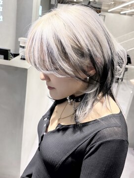 ファイブバイジエクト 堀江(FIVE by The Ect) ホワイトブロンド/インナーカラー/クラゲヘアー