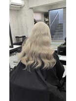 グラム 宜野湾店(gram)&nbsp;ホワイトブロンド