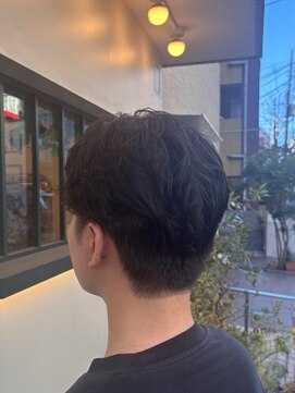 ムーン ティコブラーエ(moon tico brae) フェザーパーマ/シャドウパーマ/刈り上げセンター