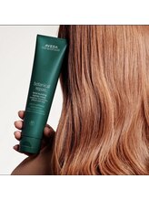 【カラーで髪質改善】染めるたび、潤い溢れる極上の艶。ダメージを補修し、理想の指通りへ