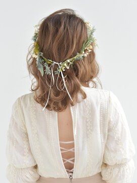 オートル 綱島店(AUTRE by FUGA hair) ゆるふわベージュカラー×花冠【AUTRE　綱島店】30代40代50代