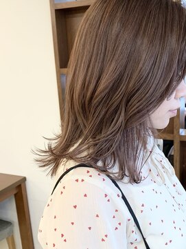 キアラ(Kchiara) ピンクベージュ×モテ髪