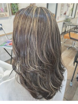 リッティ(Litty) ハイライトカラー