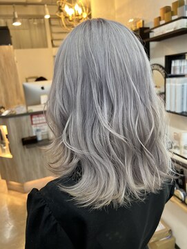 ヘアーグランデシーク(Hair Grande Seeek) ハイトーンダブルカラーケアブリーチホワイトカラー☆