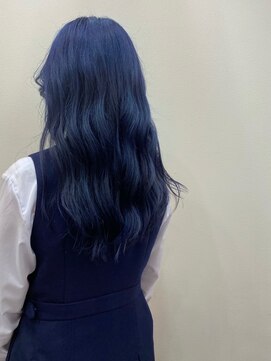 リノショアーズ 元町店(RINOSHORES) ロングレイヤーネイビーカラーヘルシースタイルふんわりウェーブ
