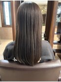 アッシュグレージュ　サラ艶ロング