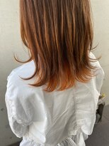 アチーブリス(achieve Liss)&nbsp;こなれ感抜群 裾オレンジカラー 外ハネミディアム