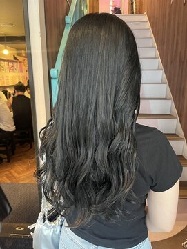 アヴァンス 天王寺店(AVANCE.) ブルーブラック×透明感