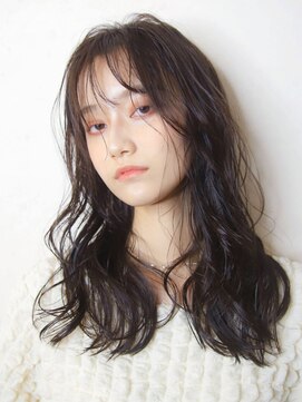 ジェニーバイメノン(JENNIE by Menon) レイヤーカット　オリーブベージュ　前髪　こなれミディ